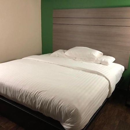 Travelers Inn And Suites Wharton المظهر الخارجي الصورة